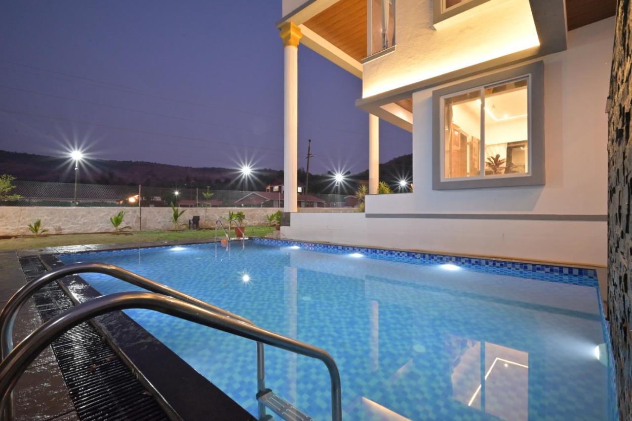 White Castle Villa By Tropicana Stays 罗纳瓦拉 外观 照片
